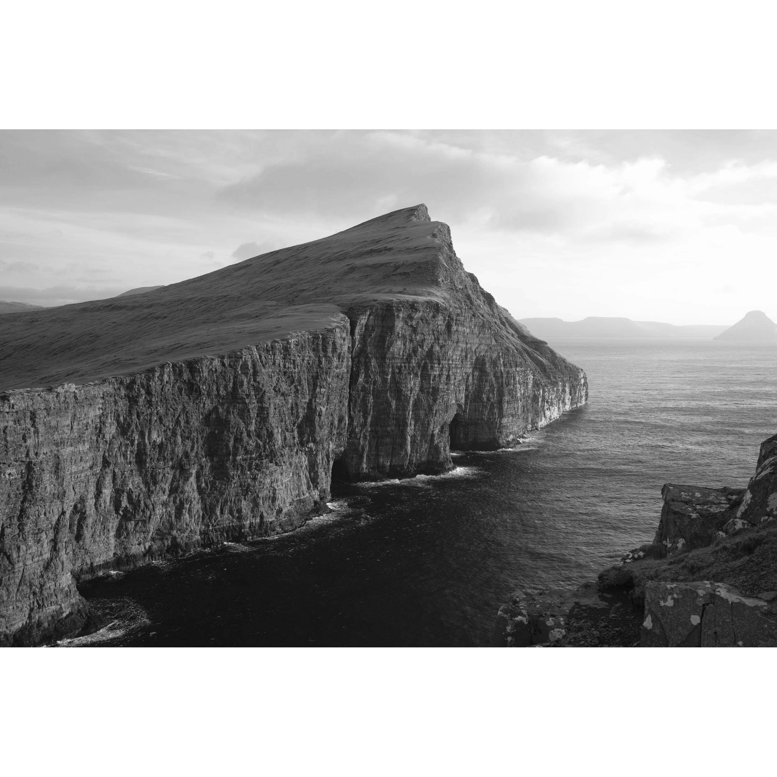 CRAGGY HEIGHTS - Faroe Islands
