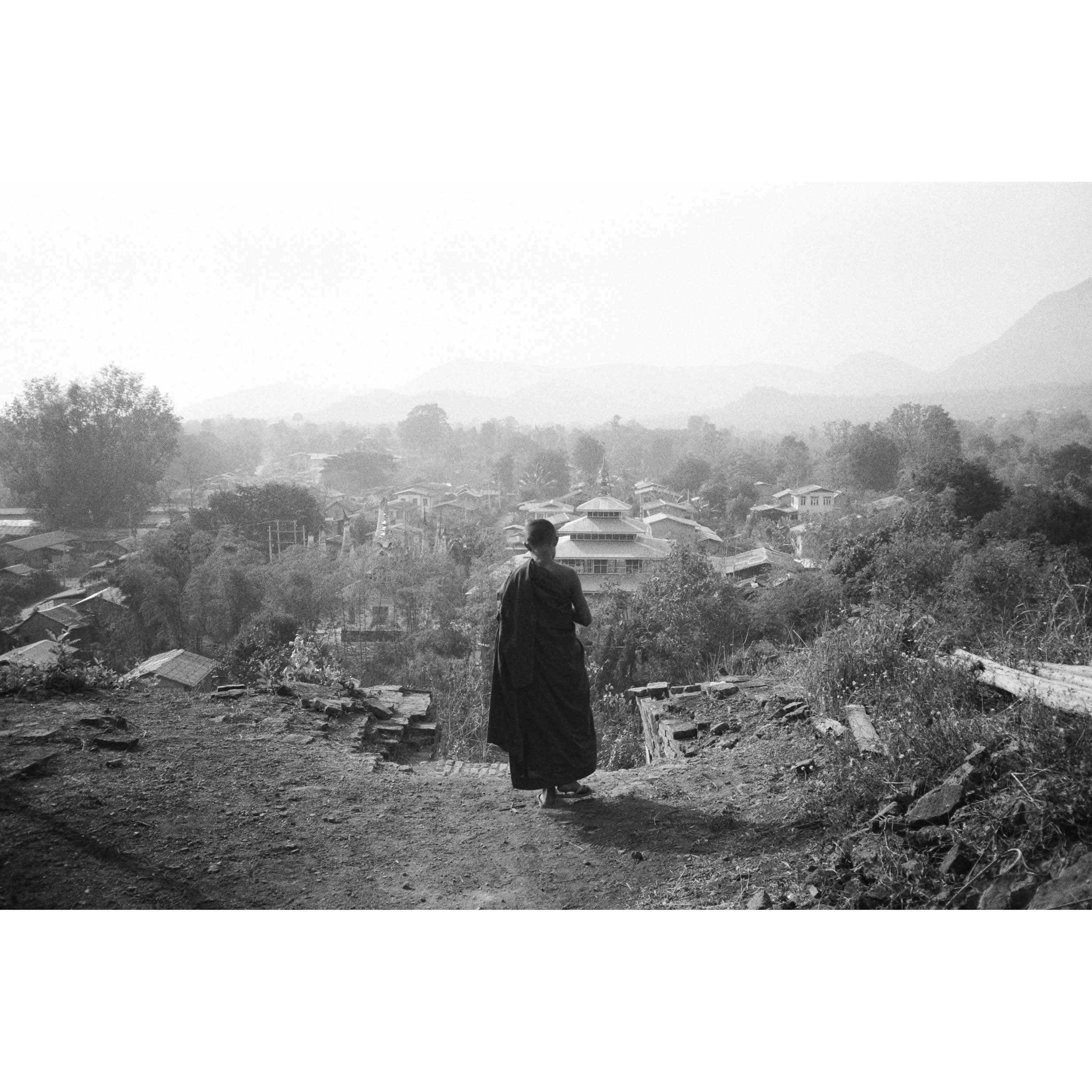 LONE MONK - Inle Lake, Myanmar